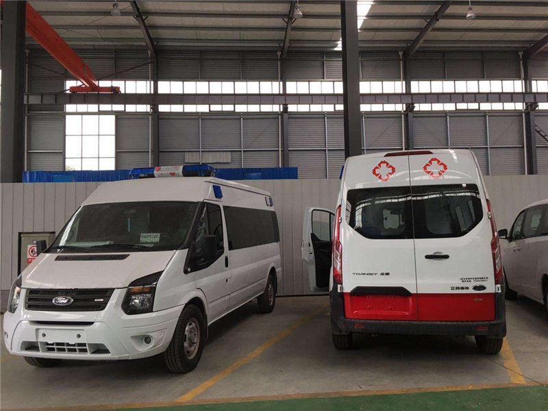 廣州救護車廠家跟你聊聊為什么無人避讓救護車？01